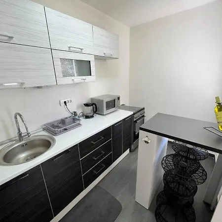 Seka Διαμέρισμα *